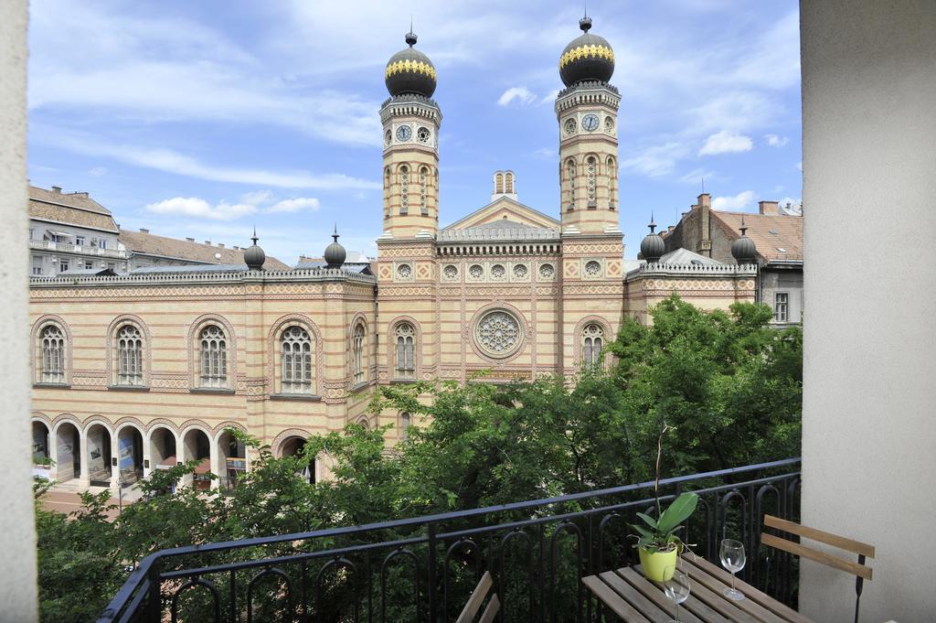 Synagogue Dream Home In The Center Budapest Eksteriør billede